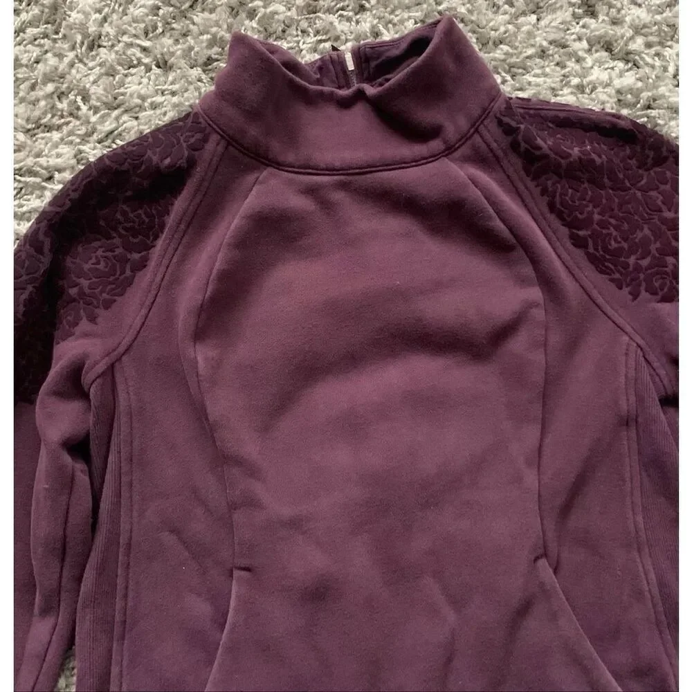 Lululemon Floral velvet Flock MAROON  Pullover Mock SWEATSHIRT sz 8